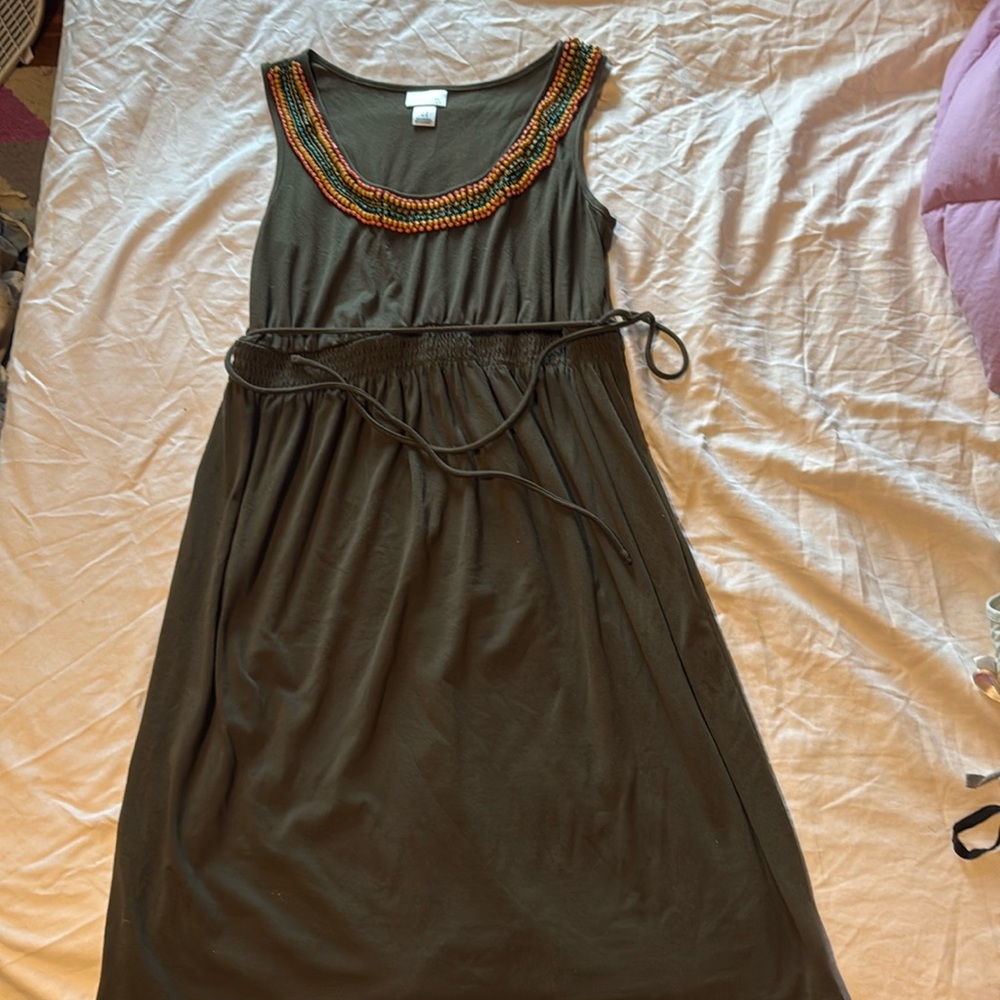 Maternity dress with beading M